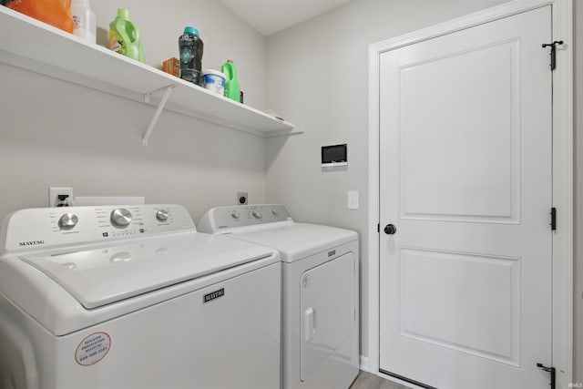 3436 Fawn Creek Blvd, Waterloo, IN 46793 - laundry area with washer and dryer