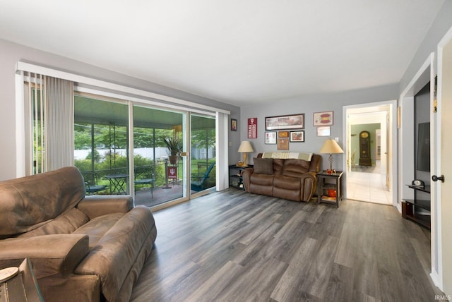 4112 Hiawatha Blvd, Fort Wayne, IN 46809 - living room featuring dark wood finished floors
