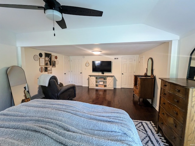 1406 N 800 E, Greentown, IN 46936 - bedroom featuring dark wood-style flooring