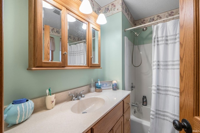 2395 State Road 427th Hwy, Waterloo, IN 46793 - full bath with vanity and shower / bath combo with shower curtain