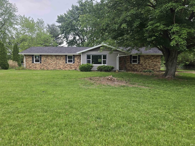 2914 Marian Ave, Lafayette, IN 47905 - ranch-style house with a front lawn and roof with shingles