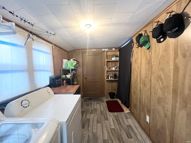400 Burlington Ave, Logansport, IN 46947 - laundry room featuring washer and clothes dryer and wood finished floors