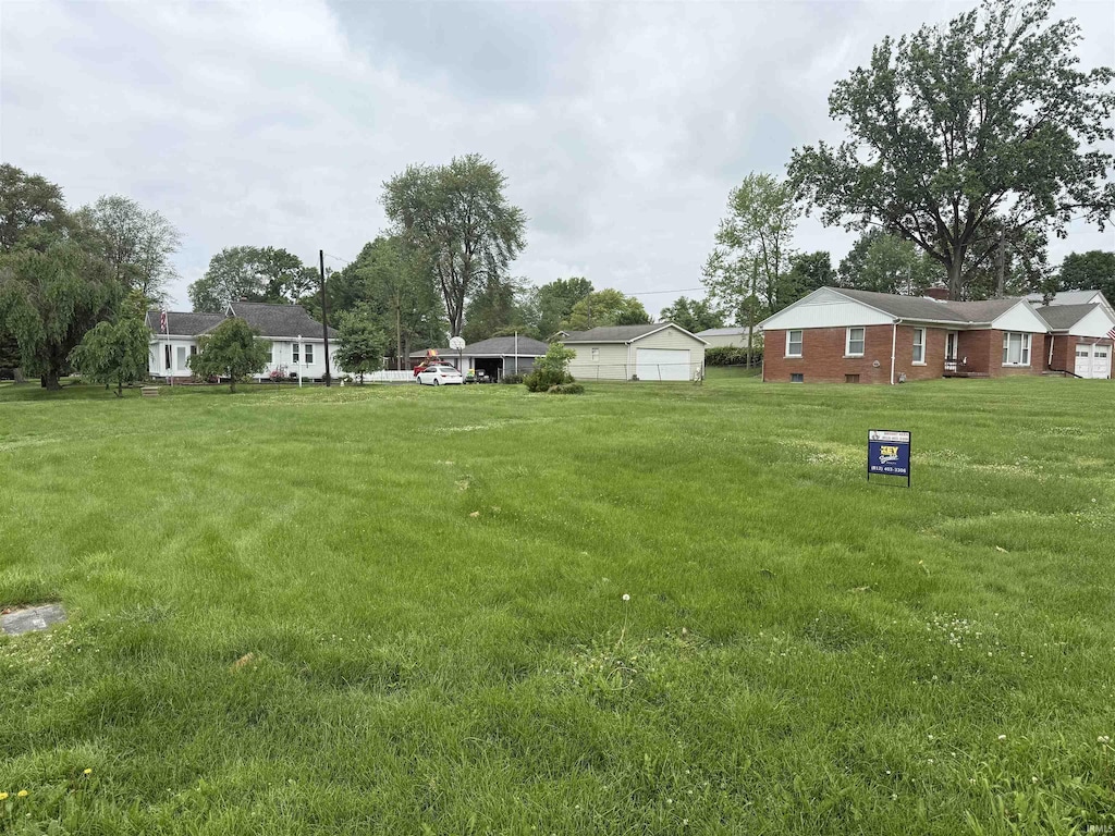 4702 Oak Hill Rd, Evansville, IN 47711