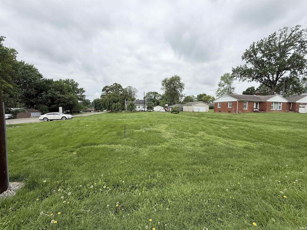 4702 Oak Hill Rd, Evansville, IN 47711