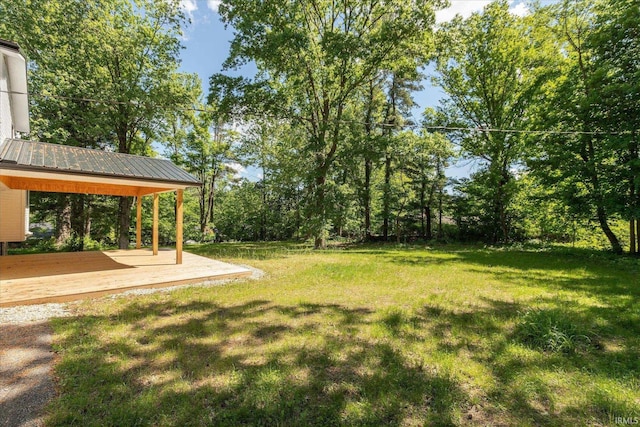 633 S Ravencrest Ave, Bloomington, IN 47401 - view of green lawn featuring a wooden deck