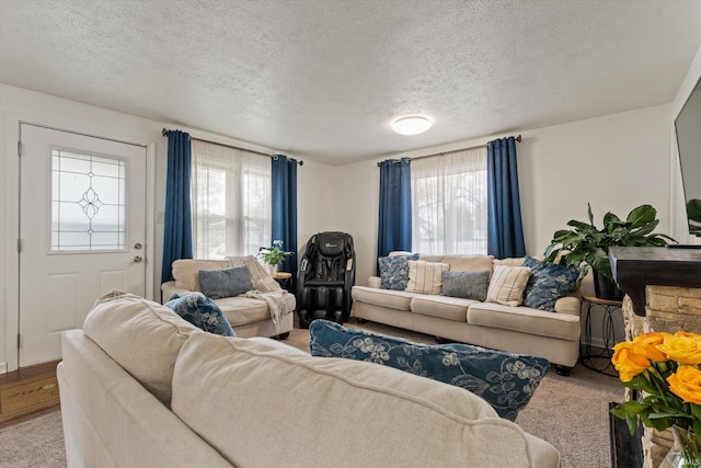 2614 N Main St, Mishawaka, IN 46545 - living area featuring carpet and a textured ceiling
