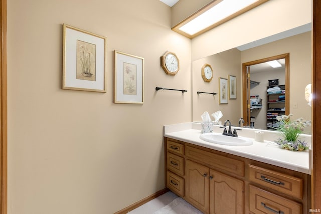 1114 Packard Pl, Auburn, IN 46706 - bathroom featuring vanity