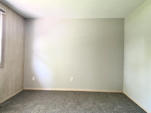 4234 Oak St, Woodburn, IN 46797 - carpeted spare room featuring baseboards