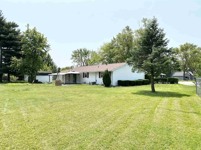 4234 Oak St, Woodburn, IN 46797 - view of grassy yard