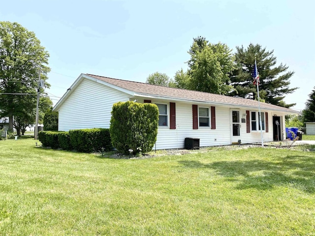 4234 Oak St, Woodburn, IN 46797 - single story home with a front yard