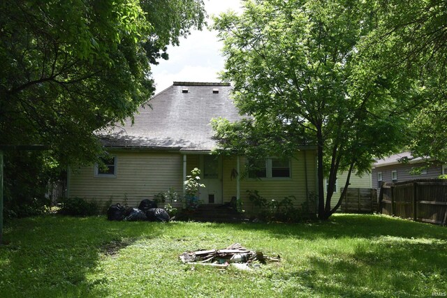 303 E N St, Winslow, IN 47598 - view of back of property