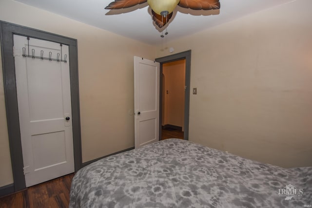 1816 W 13th St, Muncie, IN 47302 - bedroom featuring dark wood finished floors and ceiling fan
