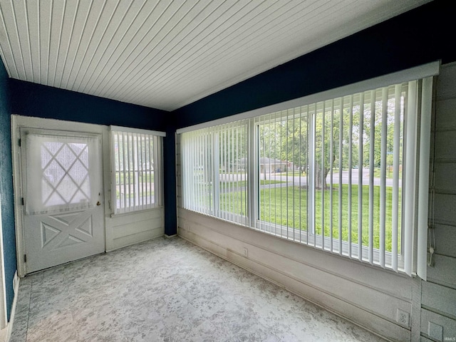 2424 S Webster St, Kokomo, IN 46902 - unfurnished sunroom featuring healthy amount of natural light