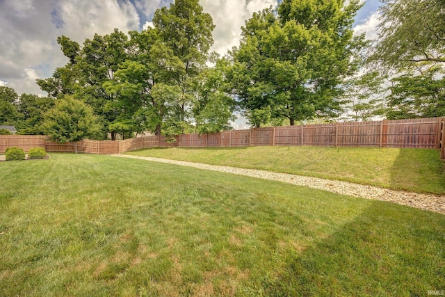 4774 W Hidden Meadow Dr, Bloomington, IN 47404 - view of yard