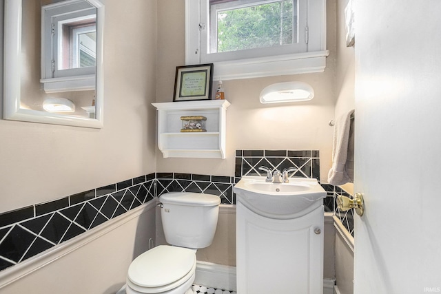706 Park Ave, South Bend, IN 46616 - bathroom featuring toilet and vanity