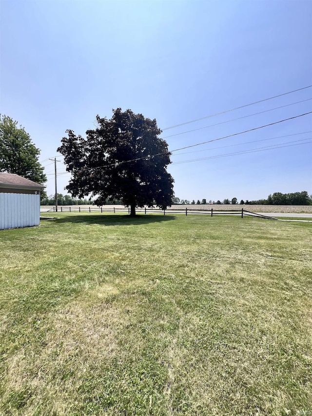 503 Laura Ln, Sweetser, IN 46987 - view of yard