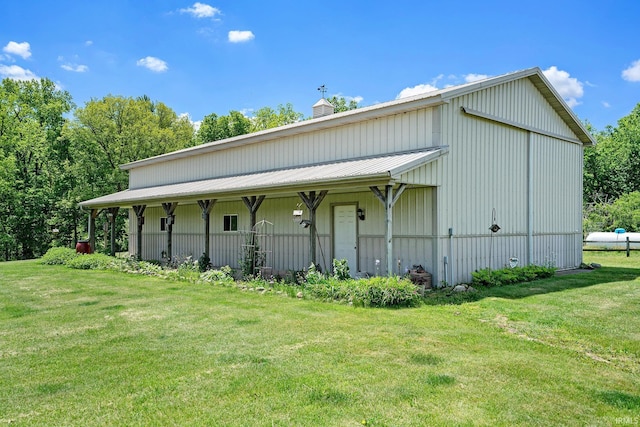 2617 W Union St, Claypool, IN 46510 - view of outbuilding featuring a porch