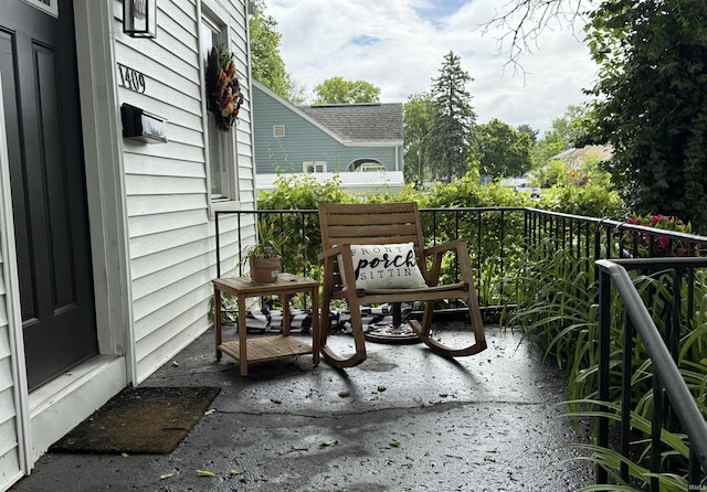 1409 Miner St, South Bend, IN 46617 - view of patio