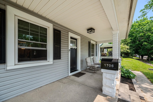 1706 Pierce St, Lafayette, IN 47905 - porch featuring a yard
