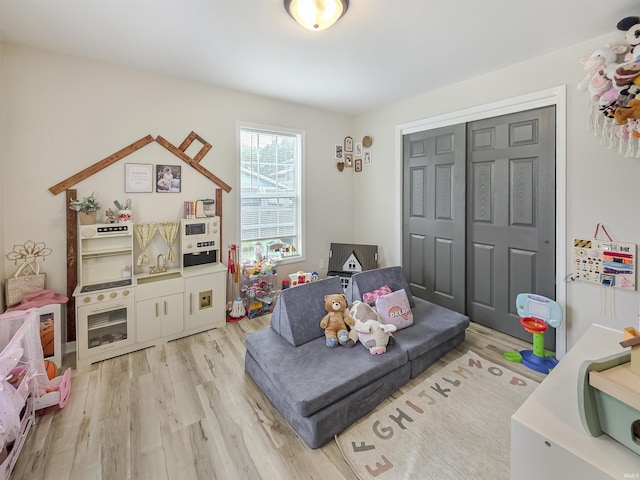 160 SW 5th St, Linton, IN 47441 - game room featuring light wood-style flooring