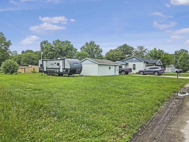 160 SW 5th St, Linton, IN 47441 - view of grassy yard