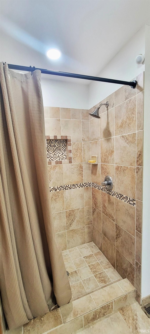 360 E 350 Rd N, Warsaw, IN 46582 - bathroom with a tile shower