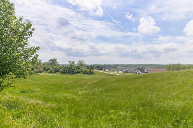 10 Meadowbrook Dr, New Castle, IN 47362