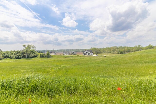 10 Meadowbrook Dr, New Castle, IN 47362