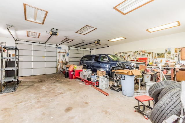 7782 S Warren Rd, Warren, IN 46792 - view of garage