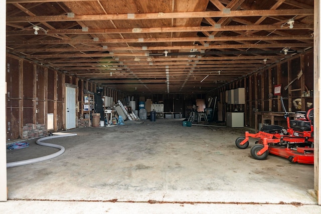 11136 N 200 W, Ossian, IN 46777 - misc room featuring a garage