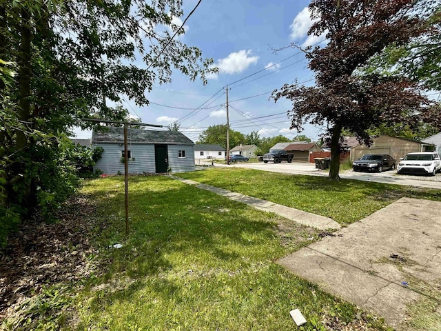 4314 Smith St, Fort Wayne, IN 46806 - view of green lawn