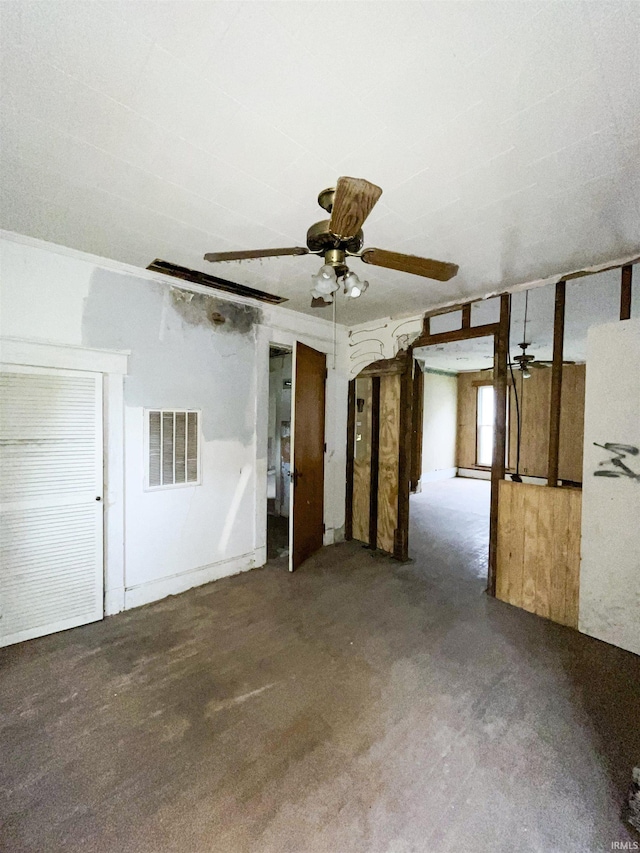 402 W Elm St, Gaston, IN 47342 - empty room featuring ceiling fan and carpet floors