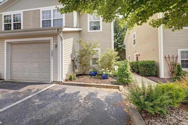 2881 S Walnut St Pike, Bloomington, IN 47401 - view of side of home