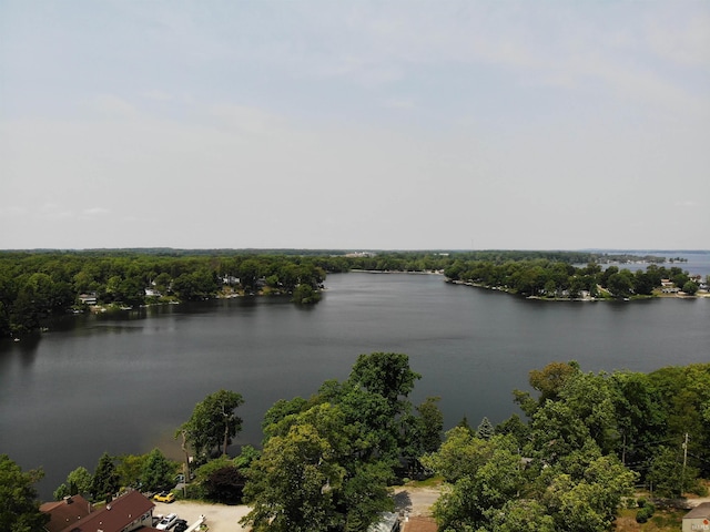 9381 E Promontory Point Dr, Syracuse, IN 46567 - water view