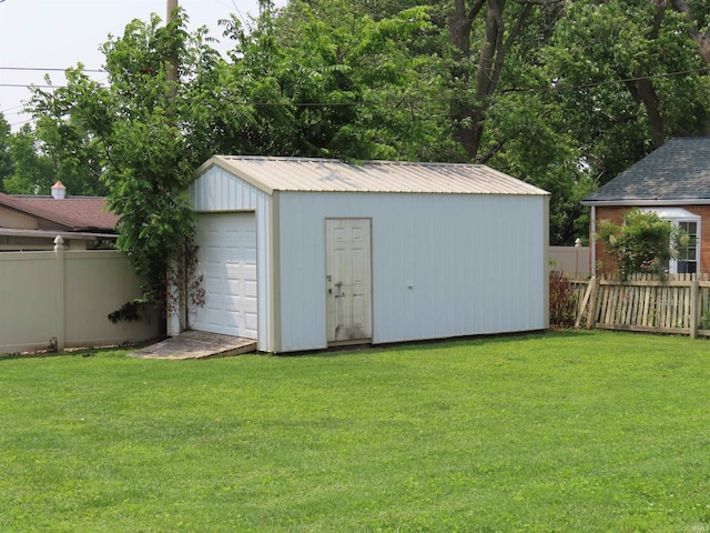 3910 Stringtown Rd, Evansville, IN 47711 - view of outbuilding featuring a garage