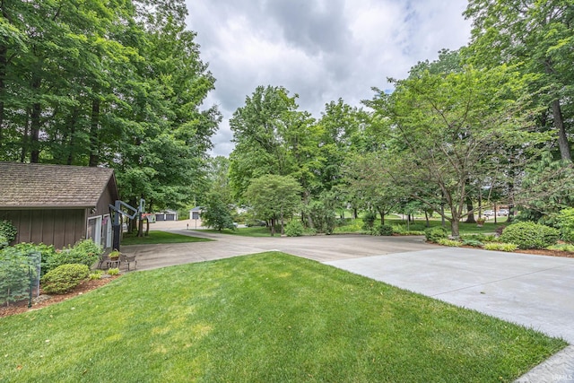 1365 W 15th St, Jasper, IN 47546 - view of grassy yard