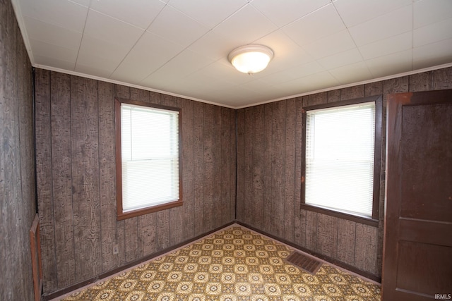 2331 N 24th St, Lafayette, IN 47904 - unfurnished room featuring baseboards