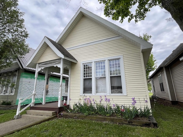 607 N 10th St, Vincennes, IN 47591 - view of front of house