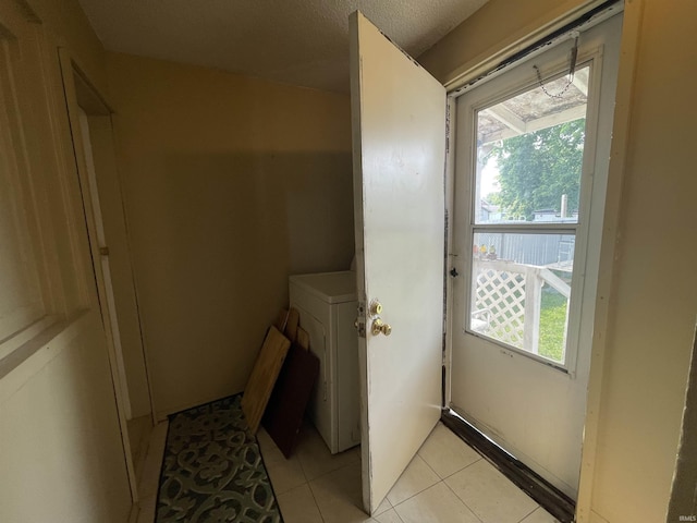 607 N 10th St, Vincennes, IN 47591 - laundry room featuring light tile patterned floors