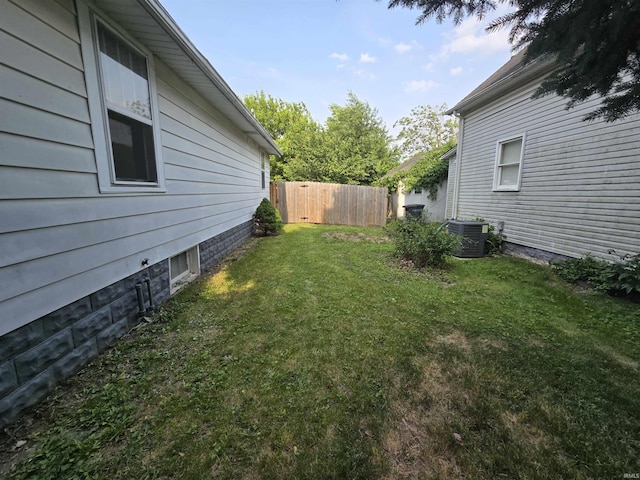 135 S 27th St, Lafayette, IN 47904 - view of yard with central AC unit