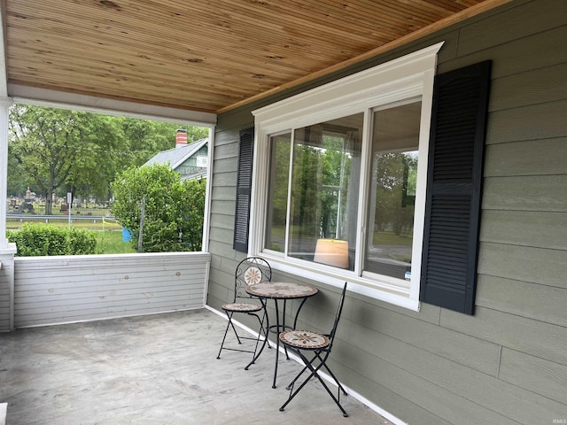 1302 Linden Ave, South Bend, IN 46628 - view of patio / terrace