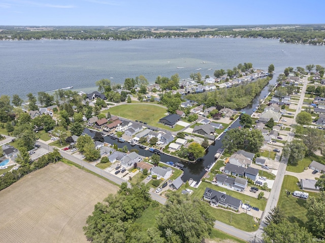 8056 E N Rd, Syracuse, IN 46567 - view of property location with a nearby body of water and nearby suburban area
