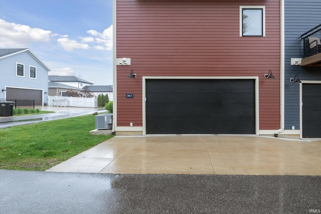 316 S Saint Peter St Unit 7, South Bend, IN 46617 - garage with central AC and driveway