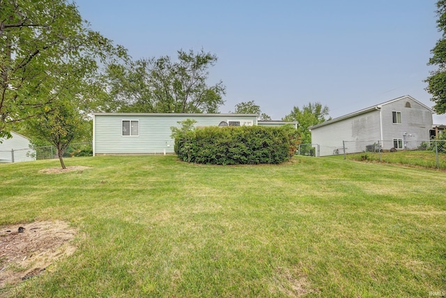 3502 S Tyler Ln, Bloomington, IN 47403 - view of yard