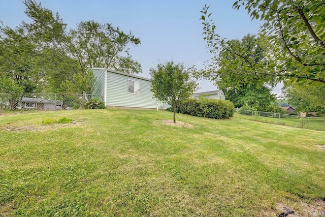 3502 S Tyler Ln, Bloomington, IN 47403 - view of yard