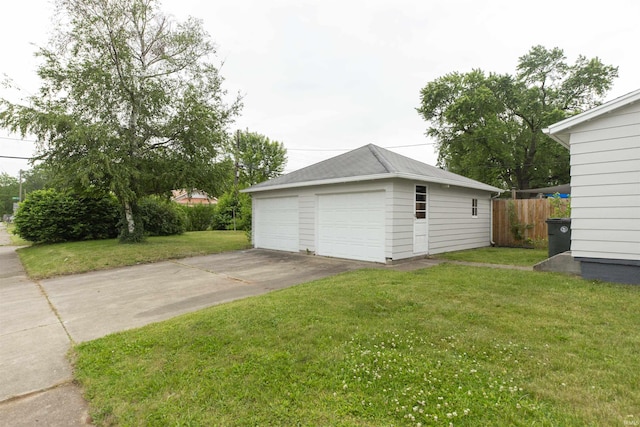 1002 S 33rd St, South Bend, IN 46615 - view of detached garage