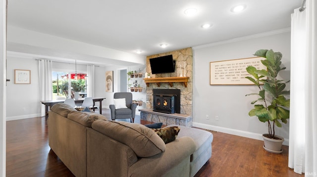 1229 Dell Cove Dr, Fort Wayne, IN 46804 - living room featuring baseboards, dark wood-style flooring, crown molding, and recessed lighting