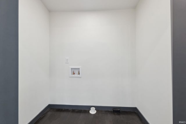 6226 Wheeling Ave, Muncie, IN 47304 - laundry area featuring washer hookup, baseboards, and dark wood-style flooring