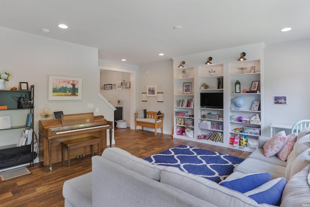 810 Tawny Dr, Evansville, IN 47712 - living area featuring wood finished floors and recessed lighting
