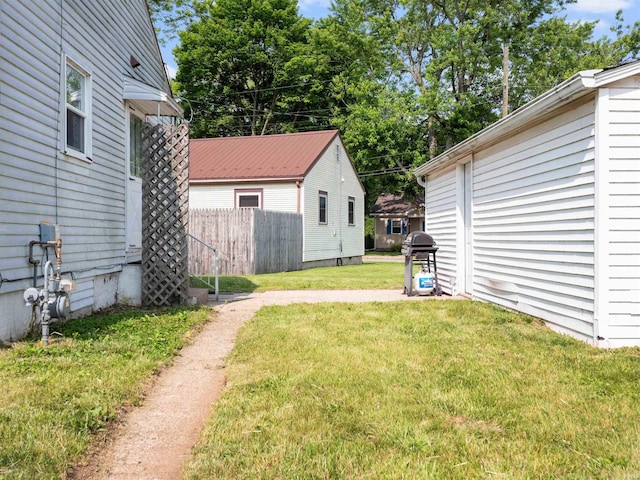 254 Forrest Ave, Wabash, IN 46992 - view of yard